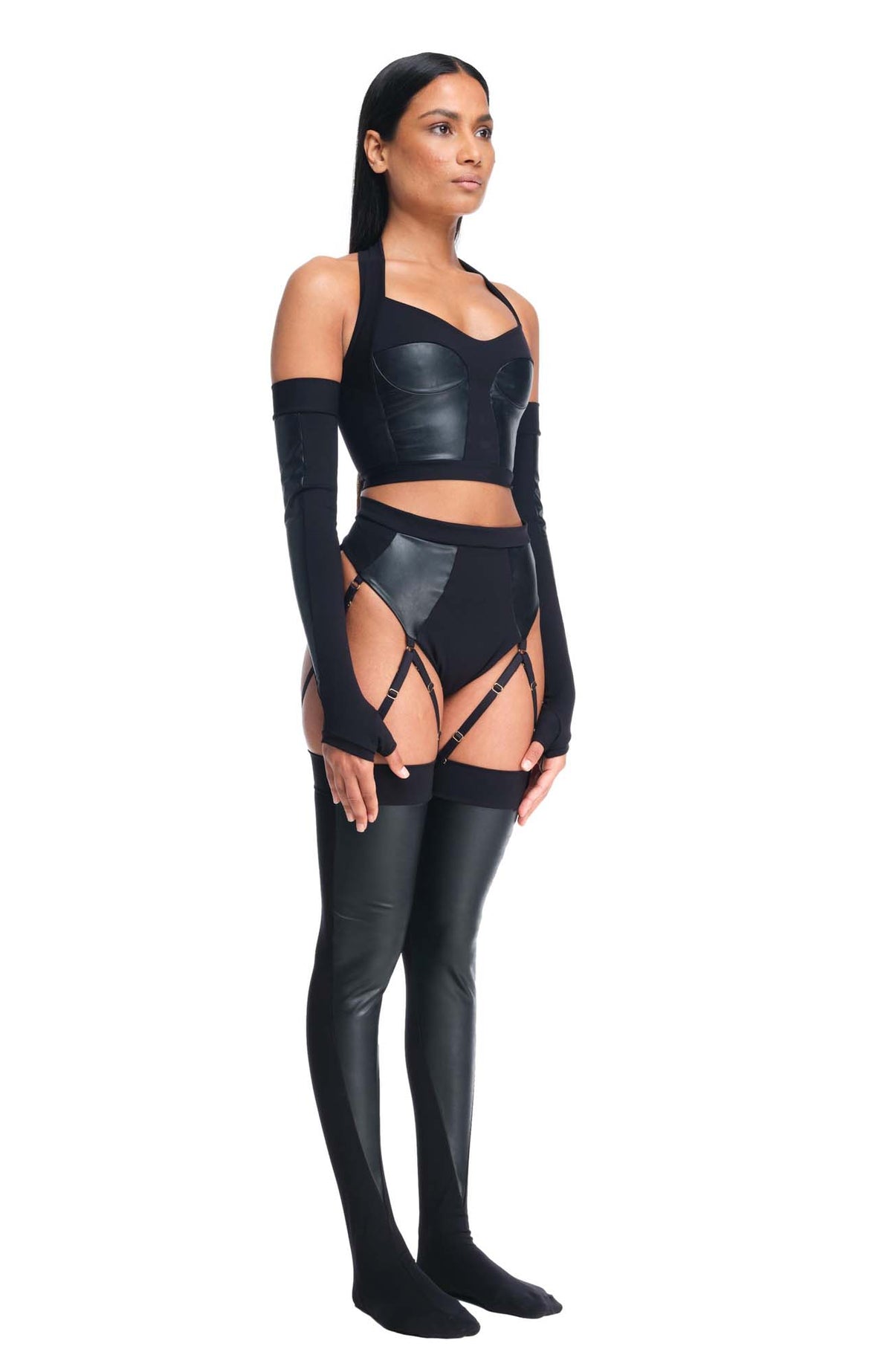 La_Muse_Bra_Thong_Gloves_Stock